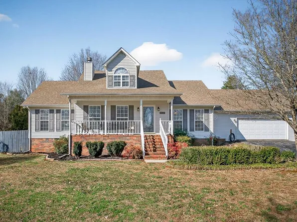 1522 E Riverside Dr, Cookeville, TN 38506