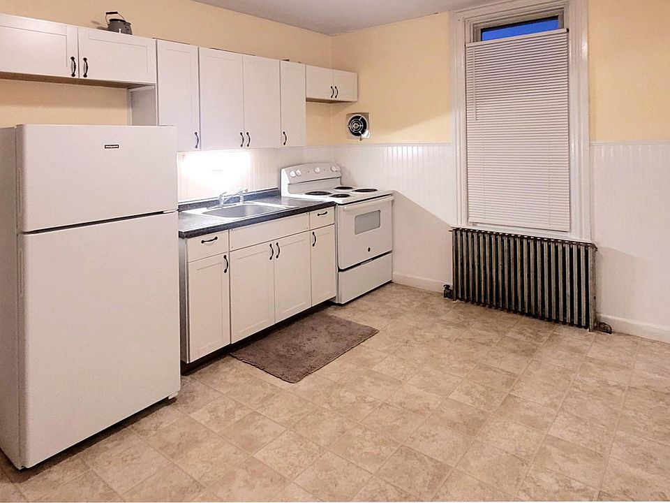 Bright, clean kitchen