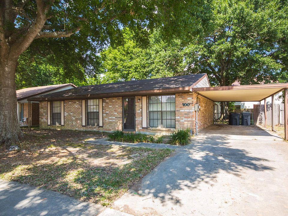 1st image of 700 Plaza Village Dr