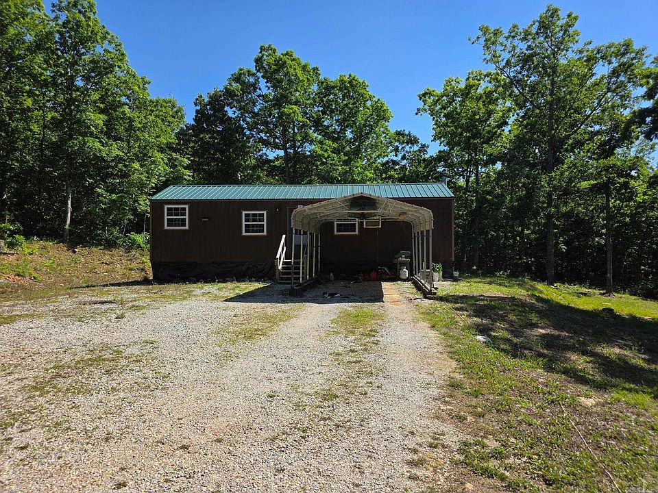 1st image of 1472A Petters Rd