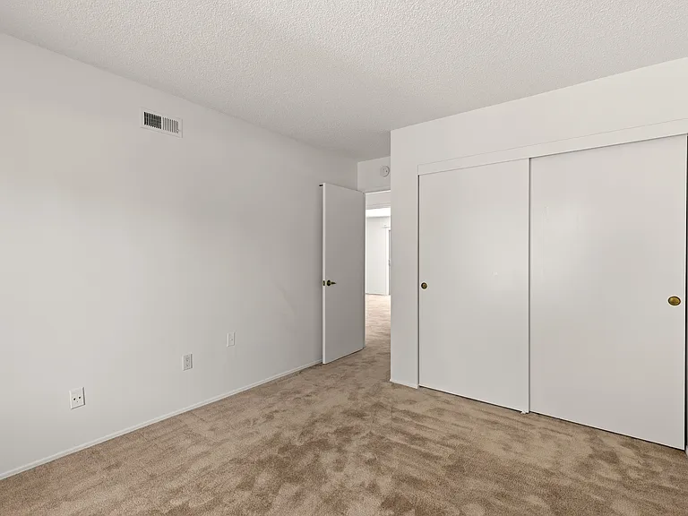 17305 Campillo Dr — Photo 28
