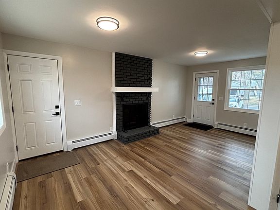 2nd image of 52 Bushee Rd