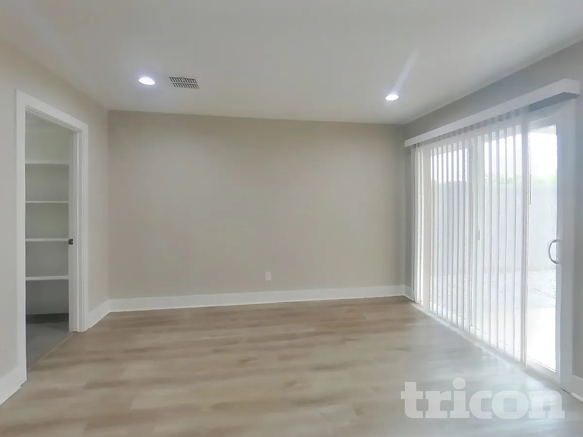 Building Photo - 4665 S 38th Ln
