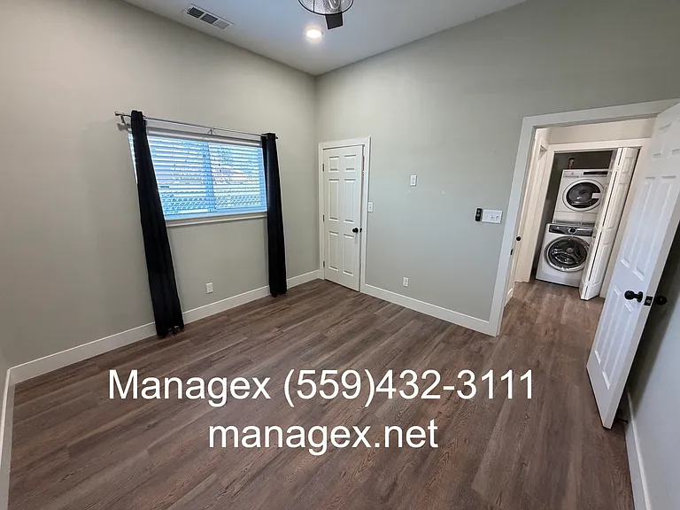 337 Oxford Ave — Photo 5