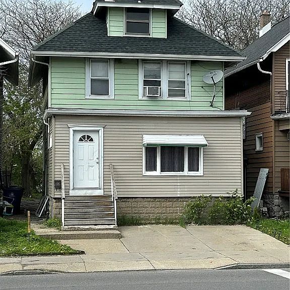 1st image of 874 Hertel Ave