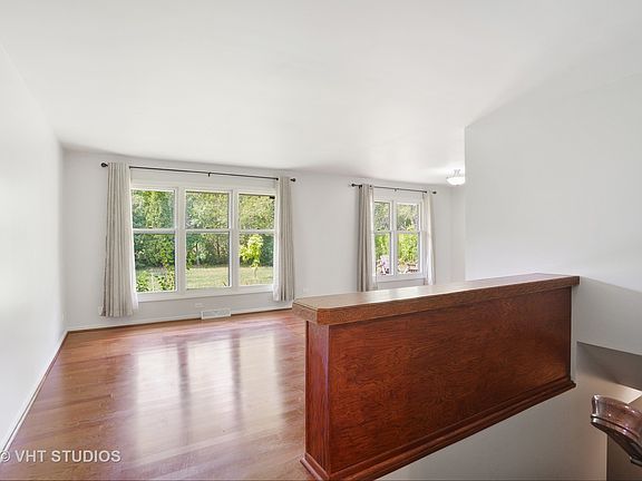 5th image of 3860 Lexington Dr