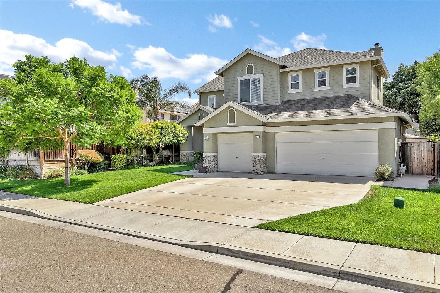 134 La Monte Ln photo 1