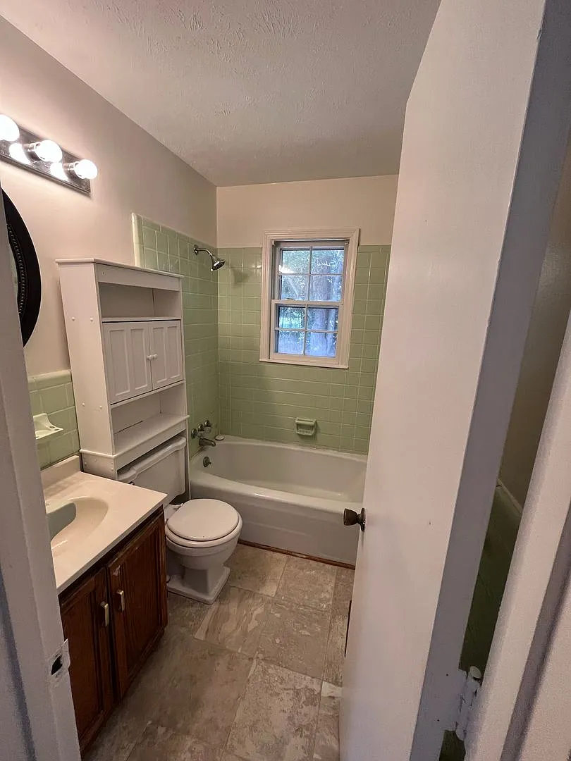Elm Avenue (13001), Laurinburg, NC 28352 — Photo 4