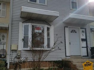 5 Daimler Dr, Capitol Heights, MD