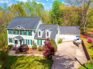 335 Club Dr, Travelers Rest, SC 29690