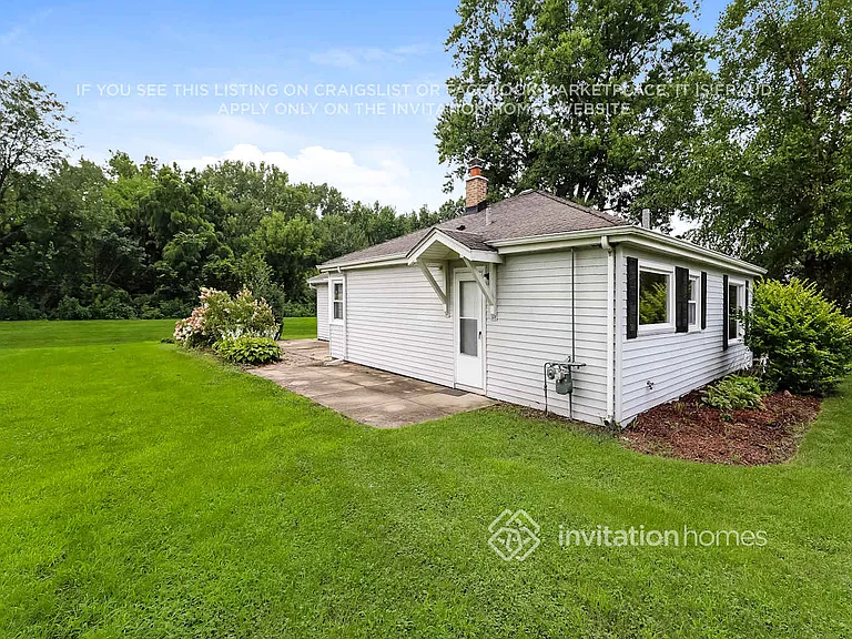 1359 Raymond Dr — Photo 16