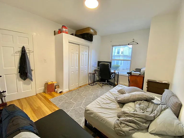 16 Higgins St #13M — Photo 11