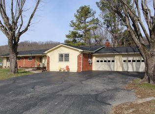 5400 Rocky Point Rd, Cookeville, TN 38506