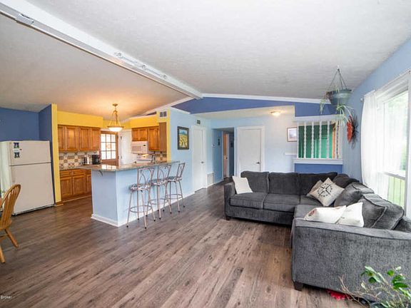 4th image of 6649 Ashbrooke Dr