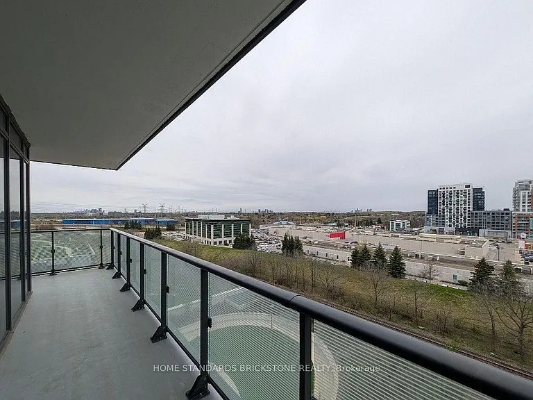 95 Oneida Cres #810 — Photo 17