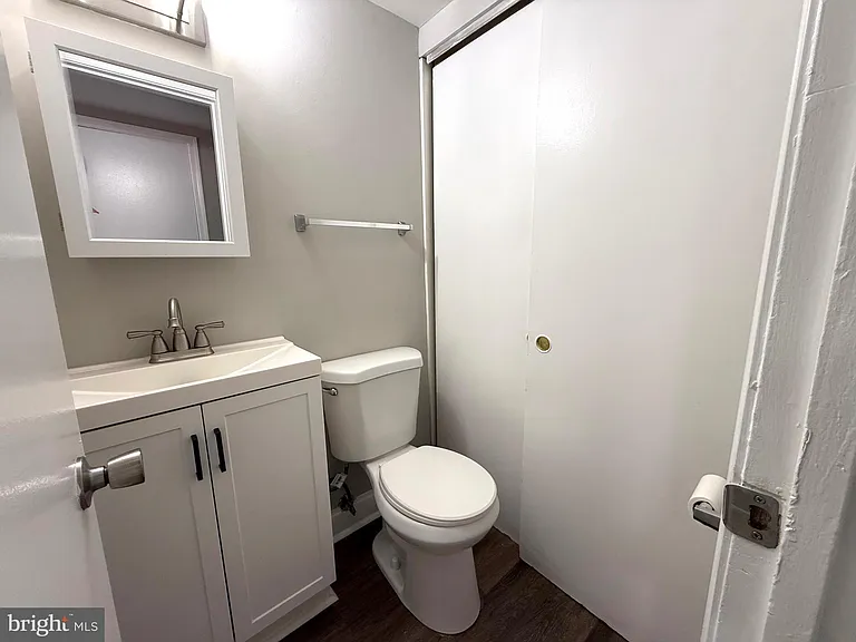 2819 Banks Ct — Photo 10