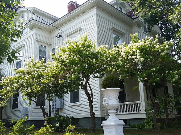 Highland St — Photo 8