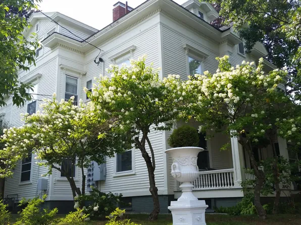 275 Highland St, Portsmouth, NH 03801