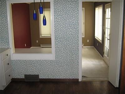 3rd image of 23809 Edgehill Dr