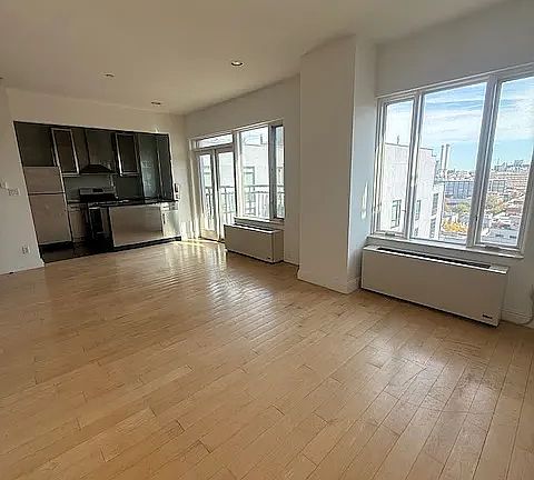 3rd image of 189 Bridge St APT 7A