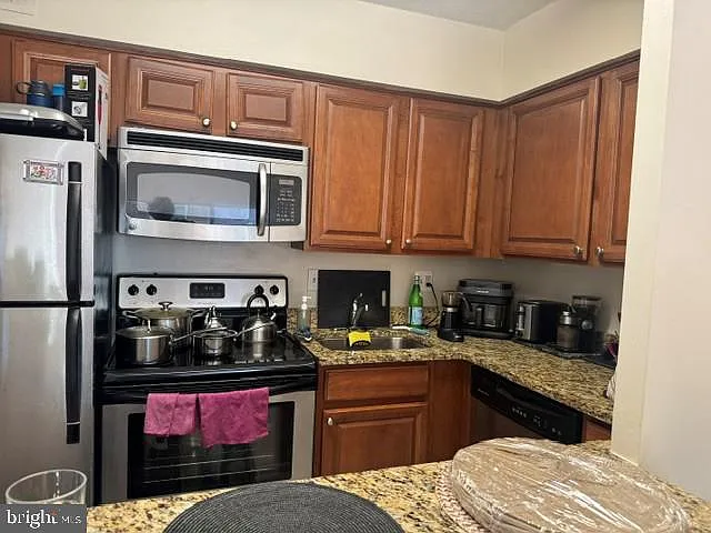 1420 Locust St #15H — Photo 7