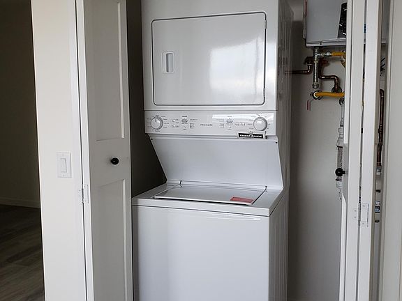 5th image of 1135 17th Ave #12