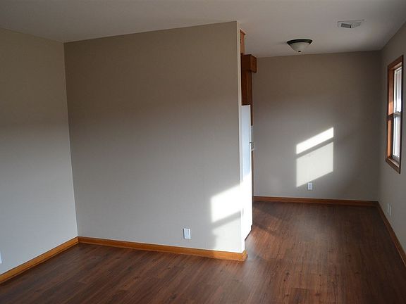 4th image of 3235 S Richmond Ave
