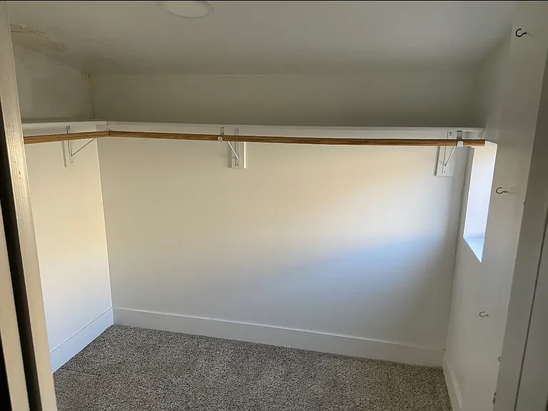 2218 E Arbor Cir — Photo 4