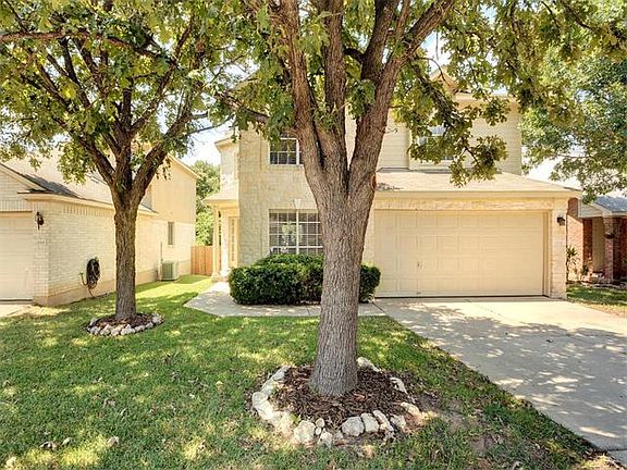 2nd image of 2621 Claudia Dr