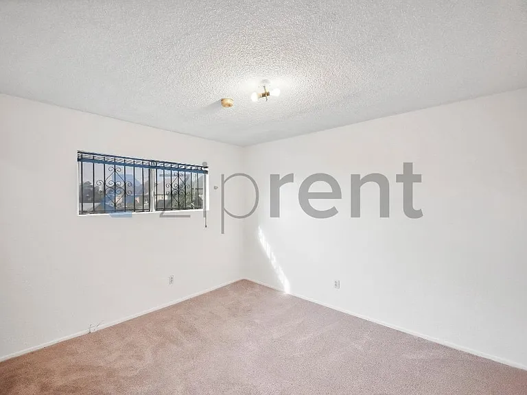 2458 S Normandie Ave #3 — Photo 10