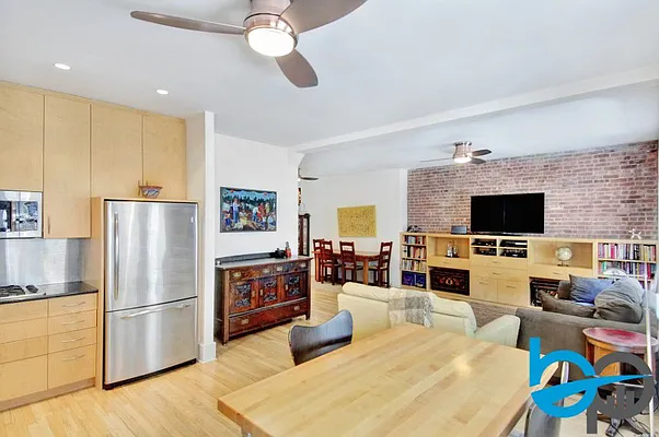 Sold by Botensten Properties International | media 18