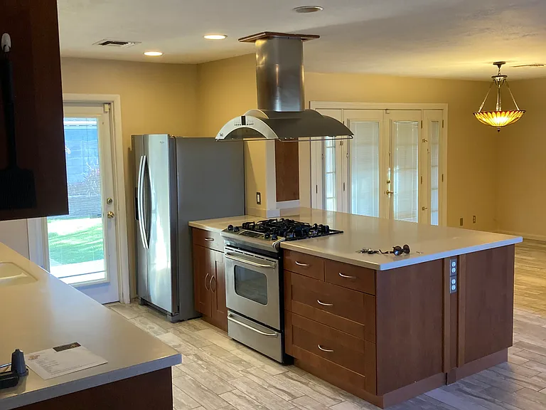 Kitchen with gas stove