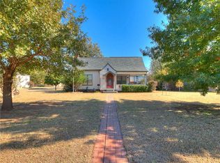 901 S 8th St, Kingfisher, OK 73750