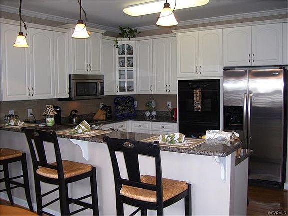 3rd image of 9109 Carrington Hills Ct