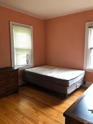 720 Maryland Ave — Photo 6