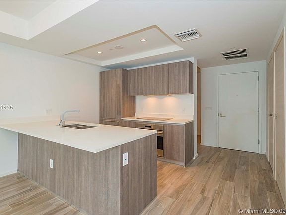 5th image of 801 S Miami Ave #Lux3602