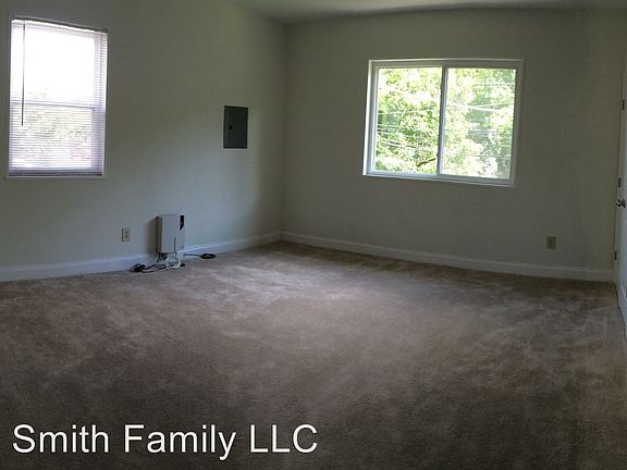 5th image of 209 Dawson Ave APT B