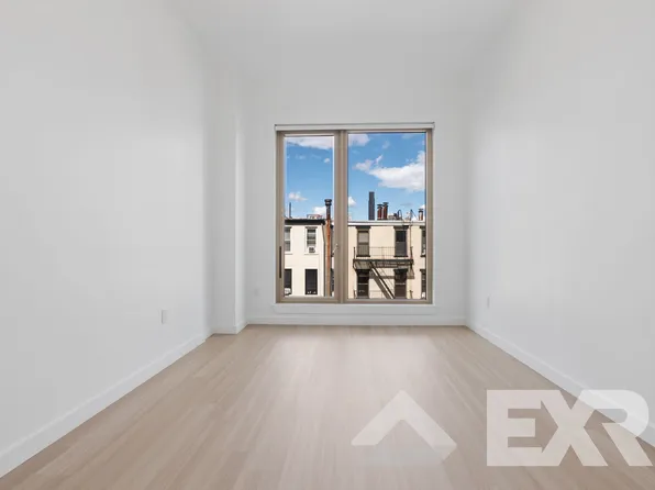 33 4th Street image 5 of 15