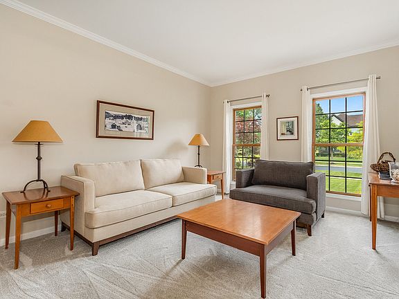 5th image of 25709 W Sunnymere Dr
