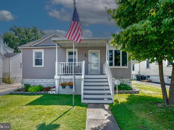 3107 River Drive Rd, Sparrows Point, MD 21219
