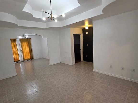 3rd image of 2765 Madrid Ave