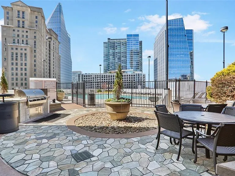 3324 Peachtree Rd NE #915 — Photo 6