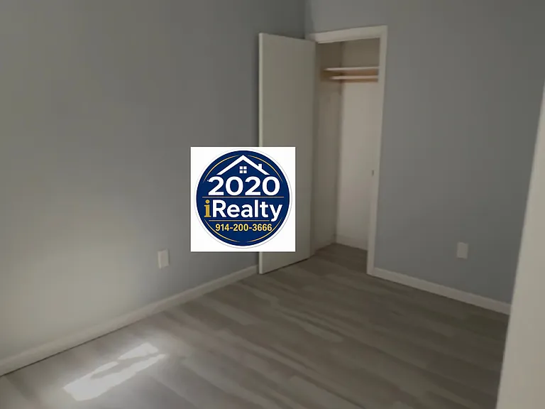 33 Saint Josephs Ave #1 — Photo 5