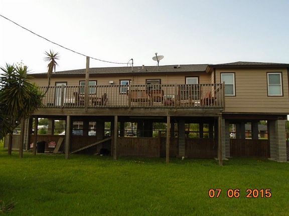 3rd image of 619 N Shady Ln