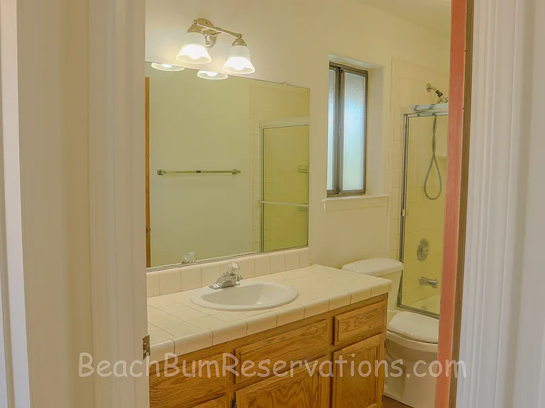 368 N 3rd St — Photo 8