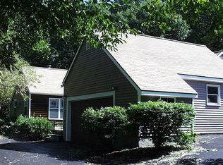135 Tooley Dr, Kingston, NY 12401