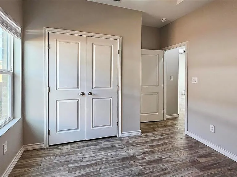 2809 E Israel Ave #1 — Photo 6