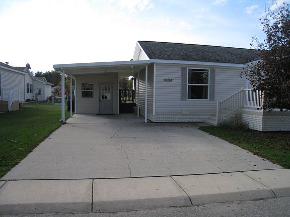3rd image of 6204 Square Lake Dr