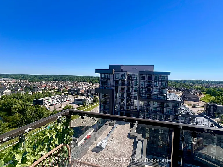 460 Dundas St E #1208 — Photo 13