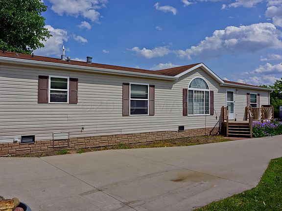 3rd image of 405 8th Ave NW